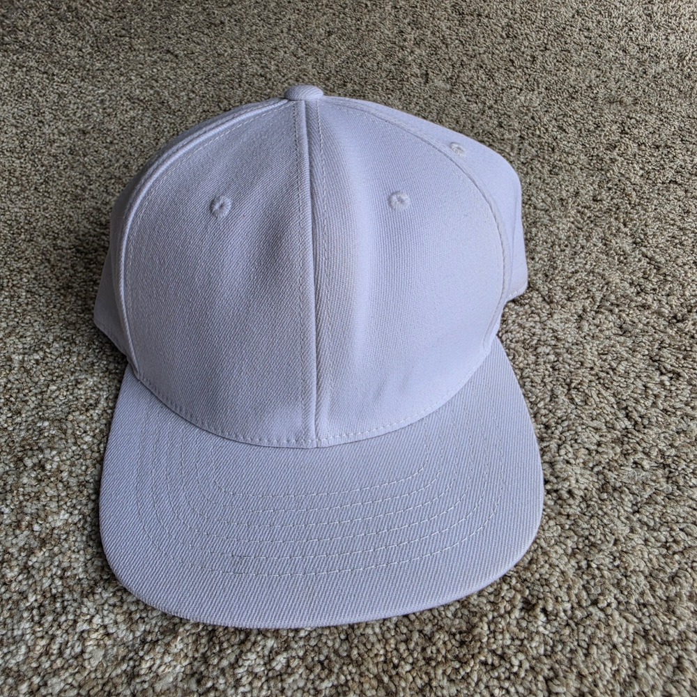 Lids One Fit Blank Slam Hat Mens L/XL White Acrylic Flat Brim Minimalist Cap